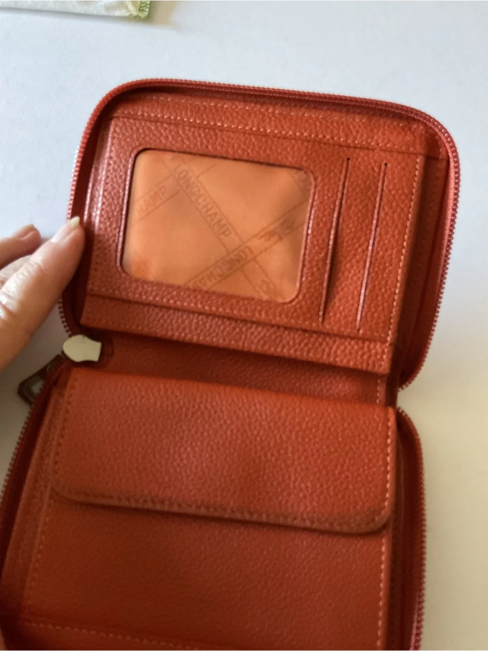 LONGCHAMP PEBBLED LEATHER BIFOLD ZIP AROUND WALLET WITH ID WINDOW AMBER NWOT